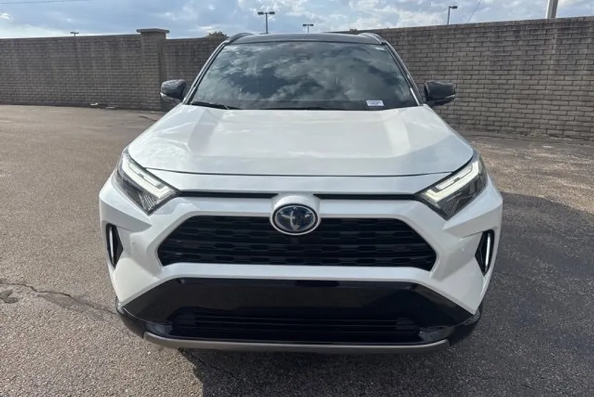 2024 Toyota RAV4 Hybrid XSE photo 1