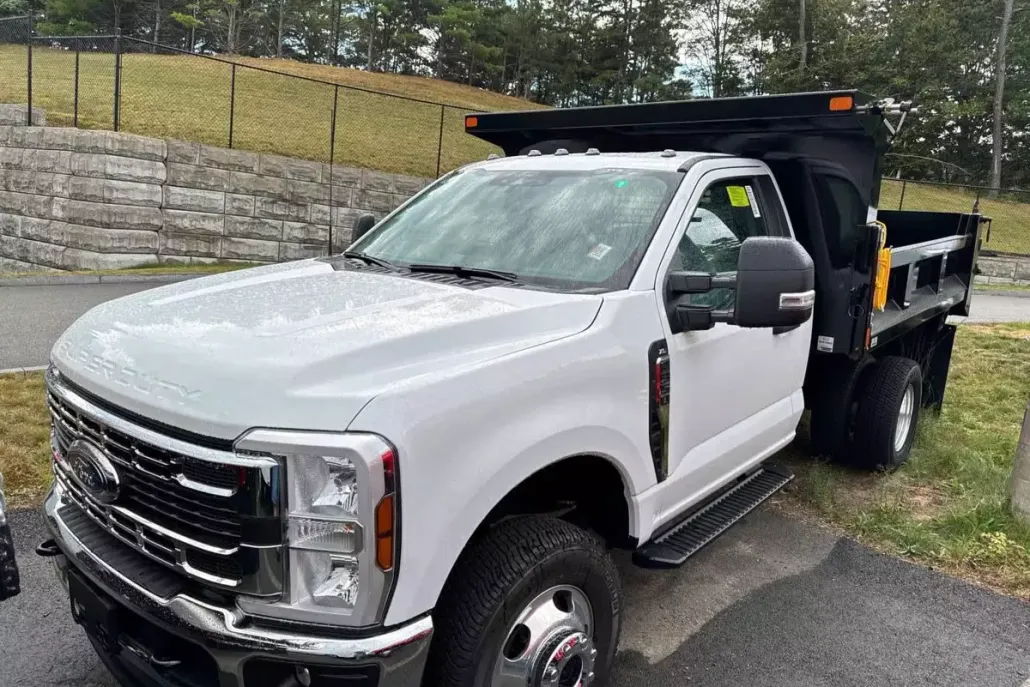 2025 Ford F-350 photo 1