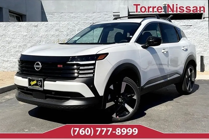 2026 Nissan Kicks SR photo 1