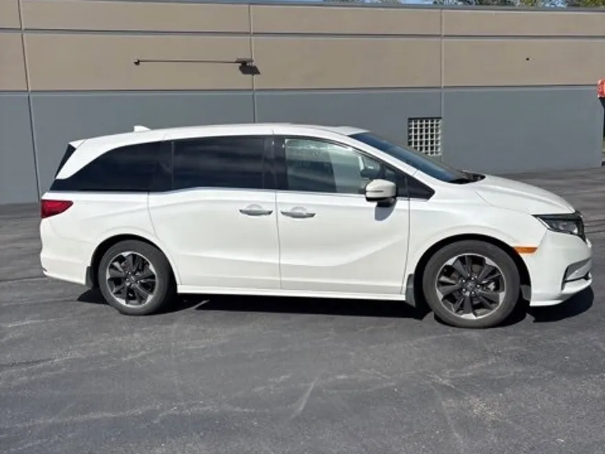 2023 Honda Odyssey Elite photo 1