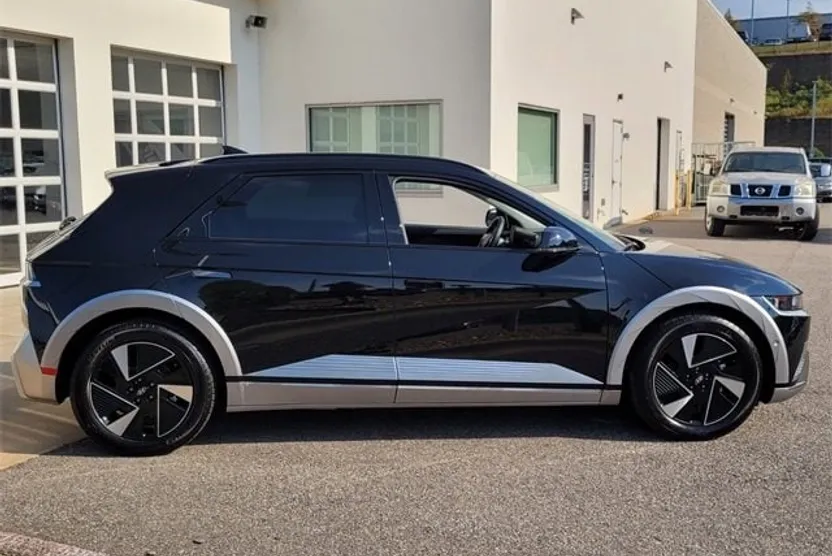 2025 Hyundai Ioniq 5 Limited photo 1