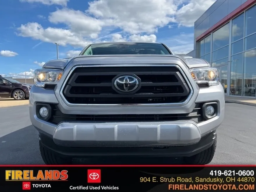 2020 Toyota Tacoma SR5 Double Cab photo 1