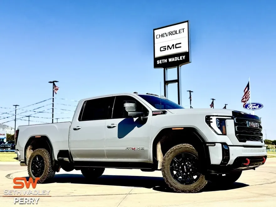 2024 Gmc Sierra HD AT4 photo 1