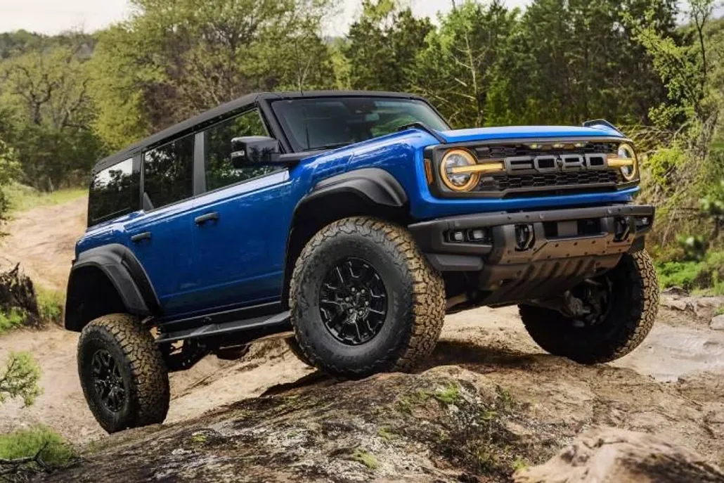 2025 Ford Bronco Big Bend photo 1