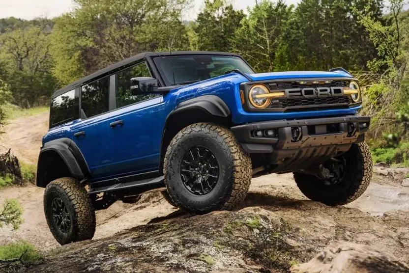 2025 Ford Bronco Big Bend photo 1