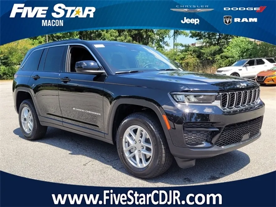 2025 Jeep Grand Cherokee Laredo X photo 1