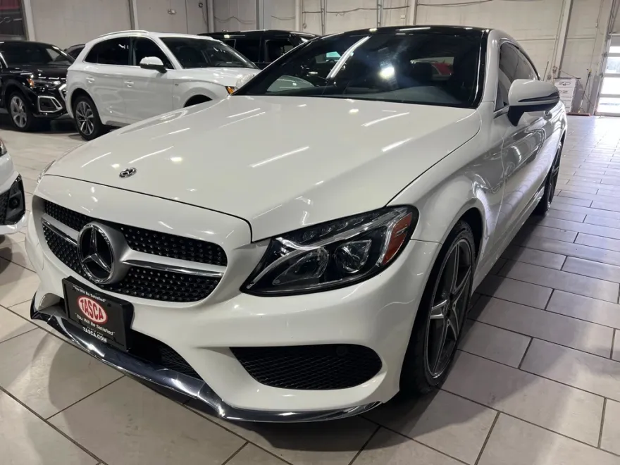 2018 Mercedes Benz C 300 4MATIC photo 1