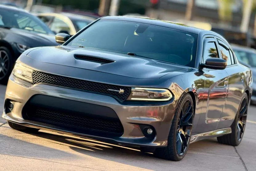 2018 Dodge Charger R/T Scat Pack photo 1