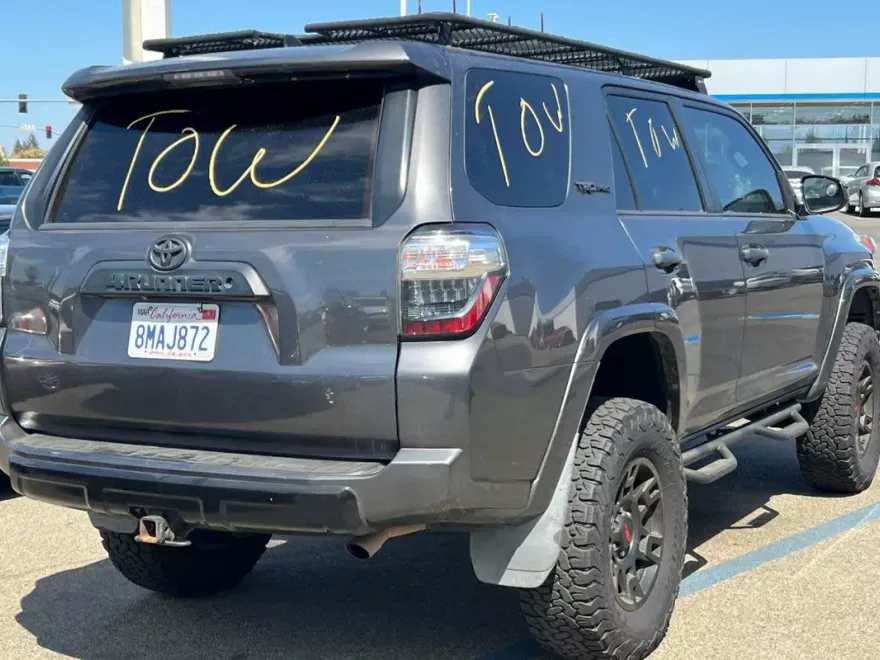 2016 Toyota 4Runner TRD Pro photo 1