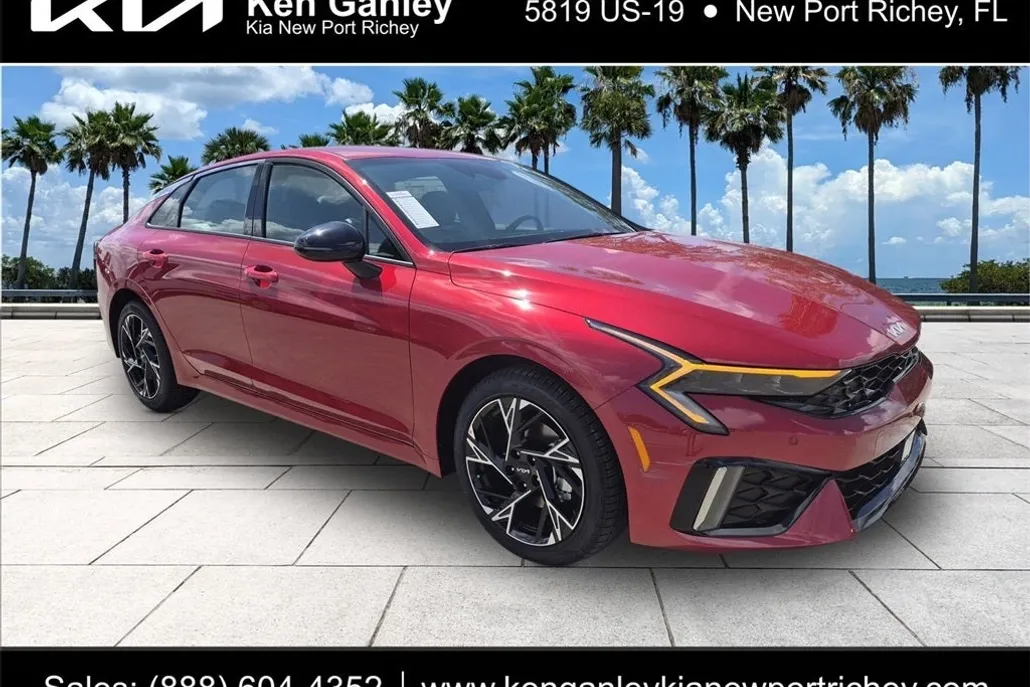 2025 Kia K5 GT-Line photo 1