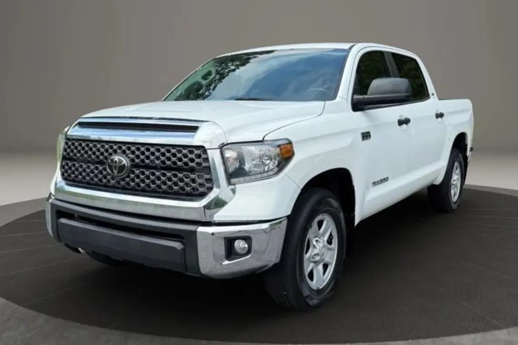 2021 Toyota Tundra CrewMax SR5 photo 1