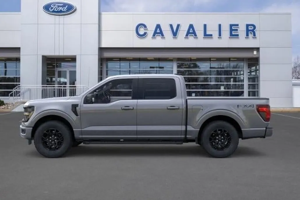 2025 Ford F-150 XLT photo 1