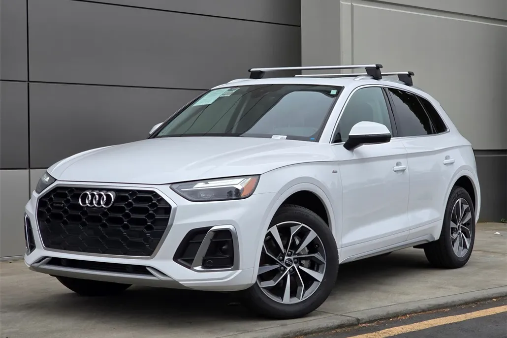 2024 Audi Q5 45 S line Premium Plus photo 1