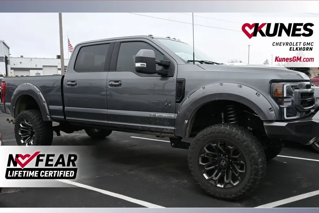 2022 Ford F-250 Lariat photo 1