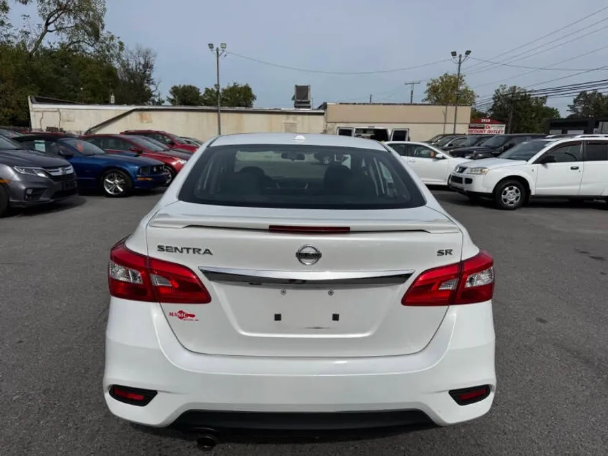 2017 Nissan Sentra SR photo 1