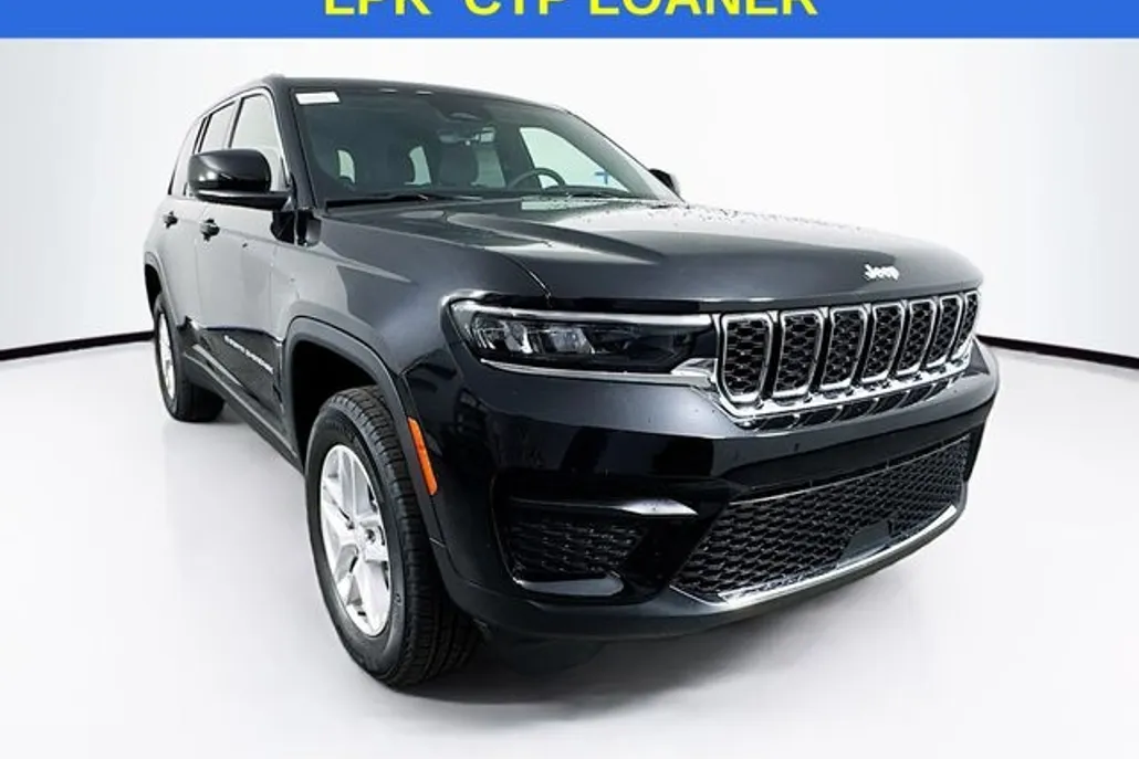 2025 Jeep Grand Cherokee Laredo X photo 1
