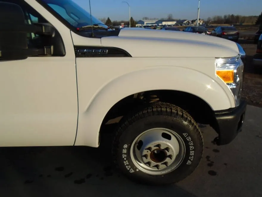2015 Ford F-350 XL photo 1