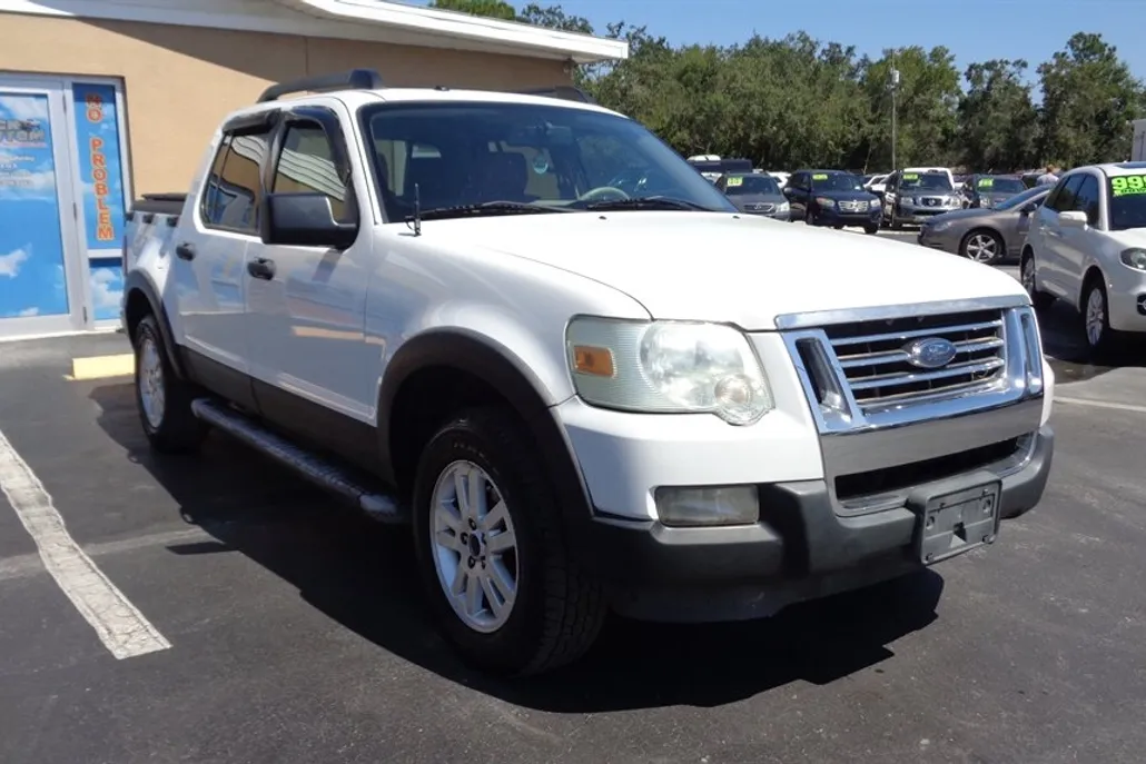 2007 Ford Explorer Sport Trac XLT photo 1