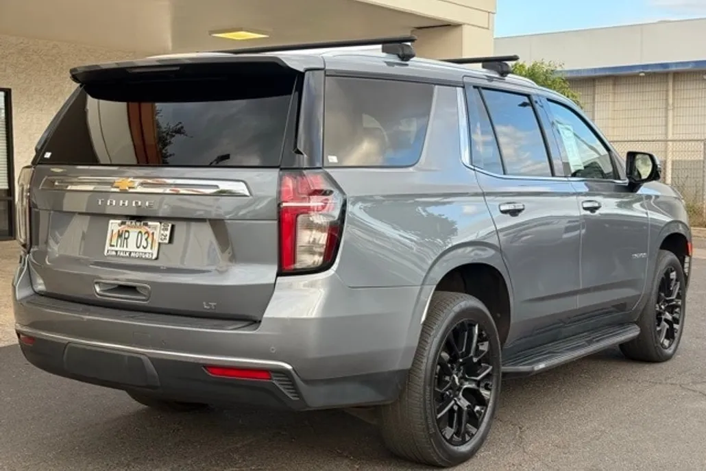 2022 Chevrolet Tahoe LT photo 1