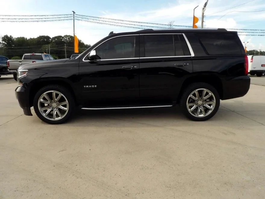 2020 Chevrolet Tahoe Premier photo 1