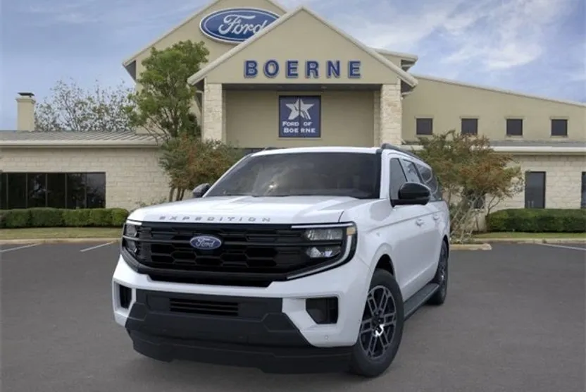 2025 Ford Expedition MAX photo 1