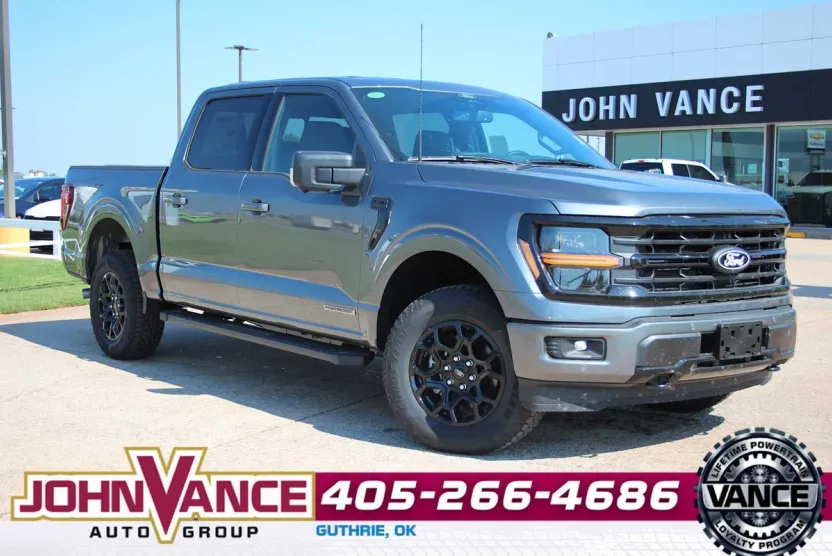 2025 Ford F-150 XLT photo 1