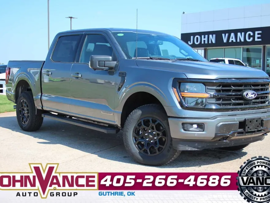 2025 Ford F-150 XLT photo 1