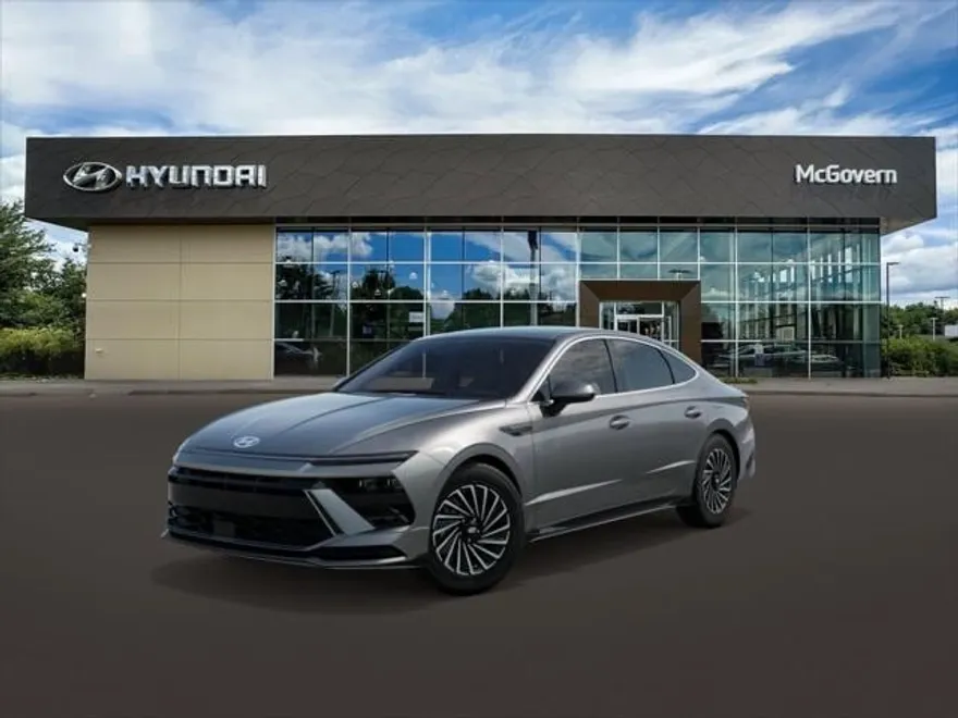 2025 Hyundai Sonata Hybrid SEL photo 1