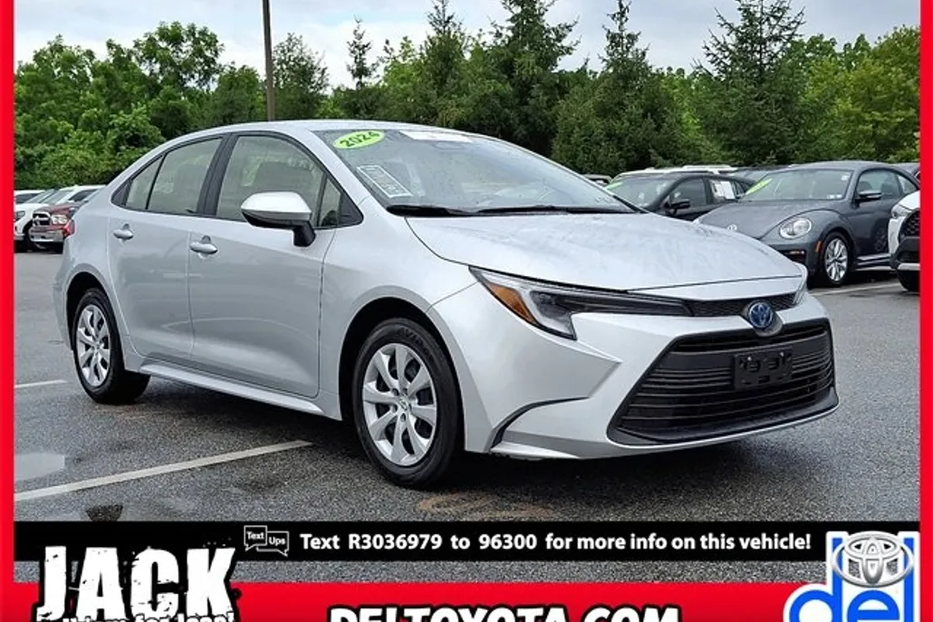 2024 Toyota Corolla Hybrid LE photo 1