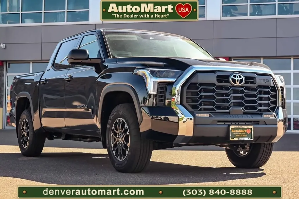 2024 Toyota Tundra SR5 photo 1