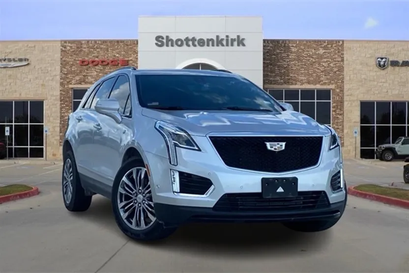 2020 Cadillac XT5 Sport photo 1
