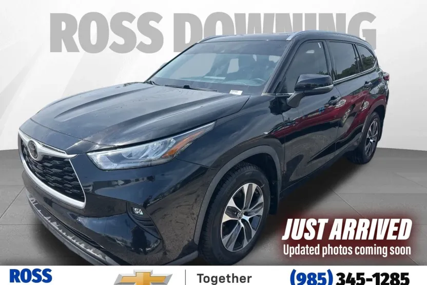 2020 Toyota Highlander XLE photo 1