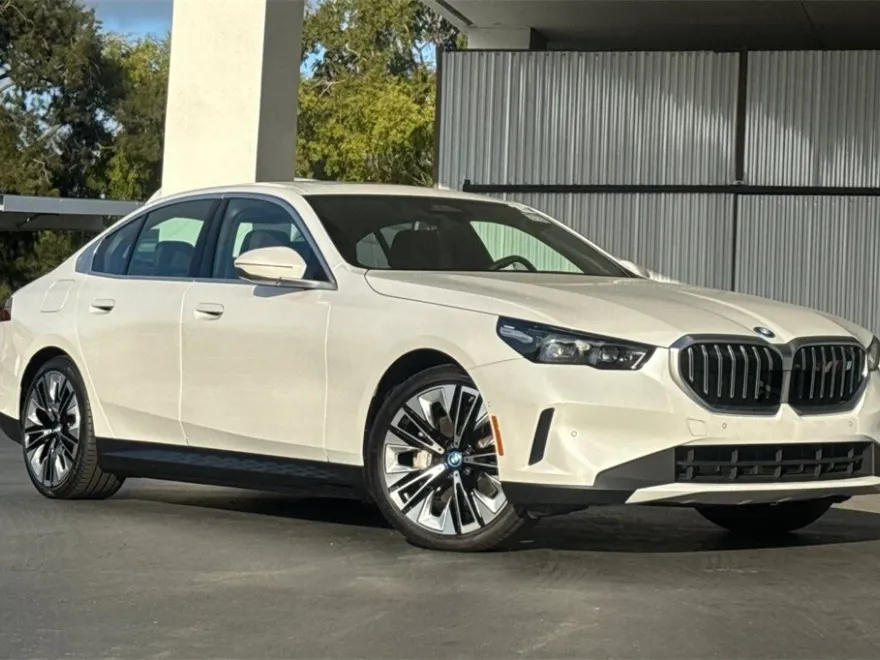2025 Bmw i5 eDrive40 photo 1