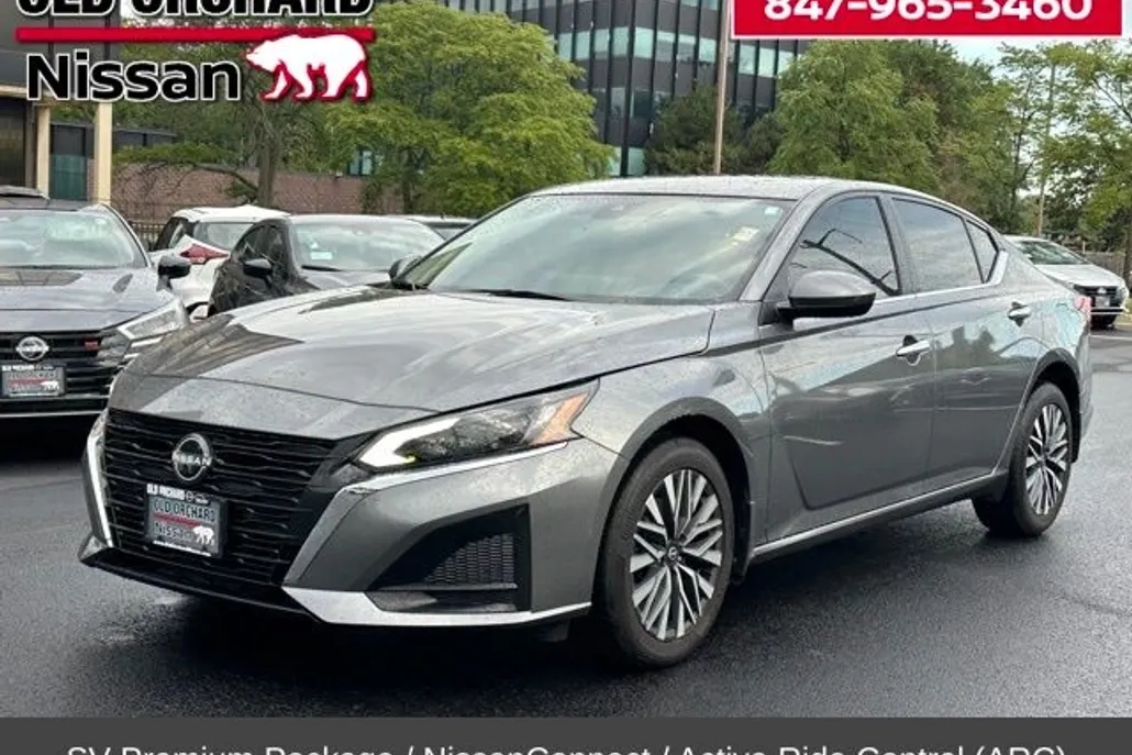 2023 Nissan Altima 2.5 SV photo 1