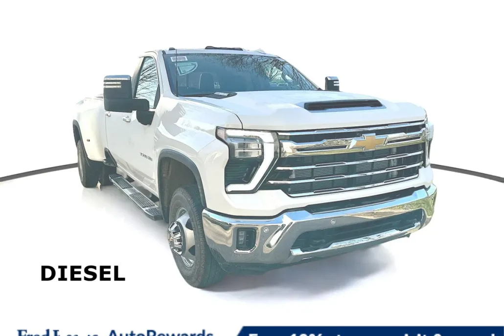 2025 Chevrolet Silverado 3500HD LTZ photo 1