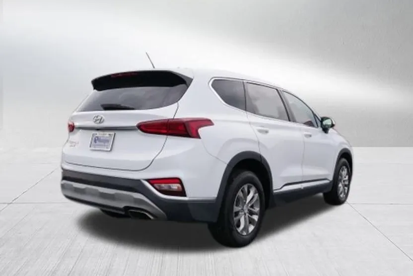 2019 Hyundai Santa Fe SE photo 1