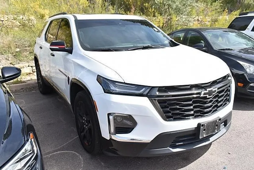 2023 Chevrolet Traverse Premier photo 1