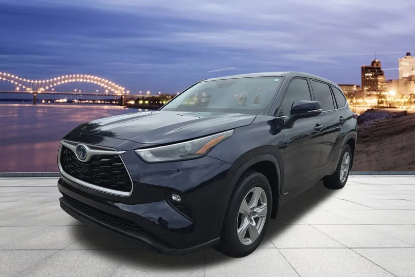 2022 Toyota Highlander Hybrid LE photo 1