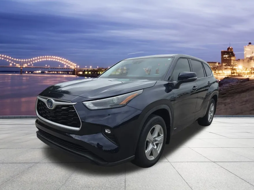 2022 Toyota Highlander Hybrid LE photo 1