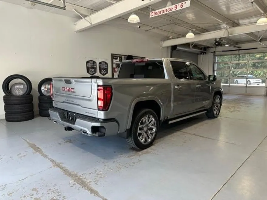 2025 Gmc Sierra 1500 Denali photo 1