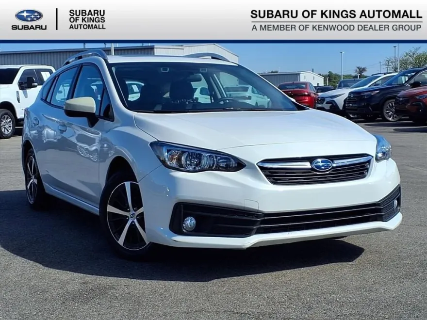 2023 Subaru Impreza Premium photo 1