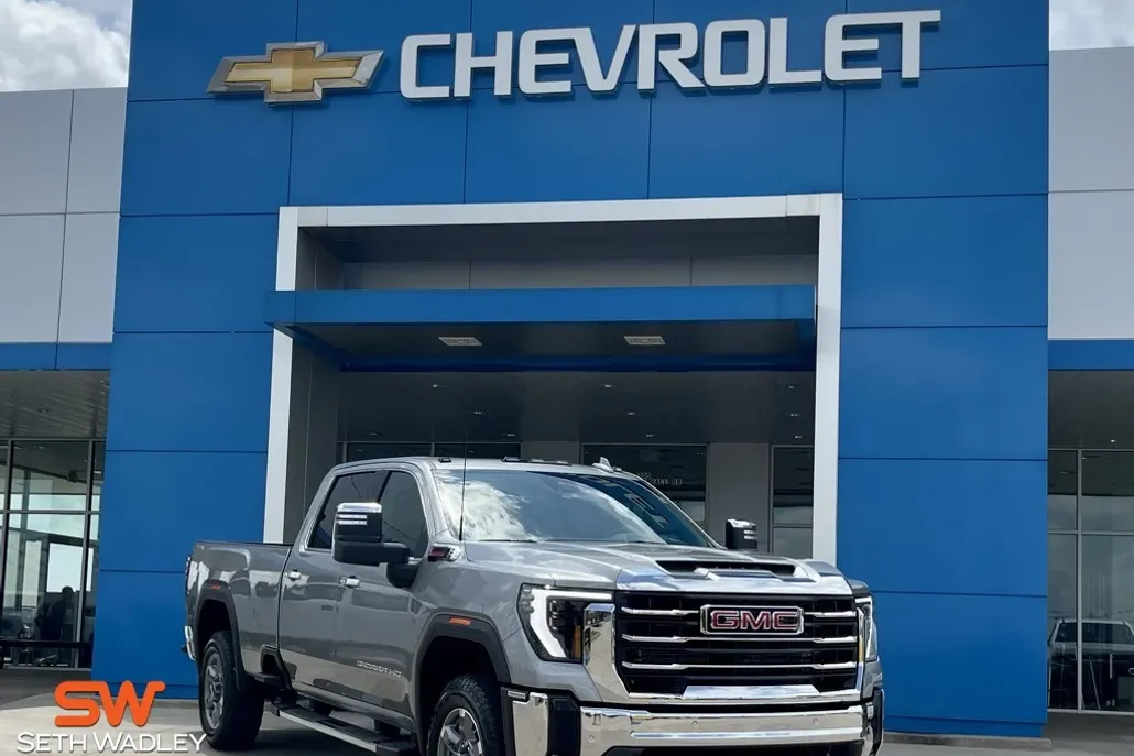 2025 Gmc Sierra HD SLT photo 1