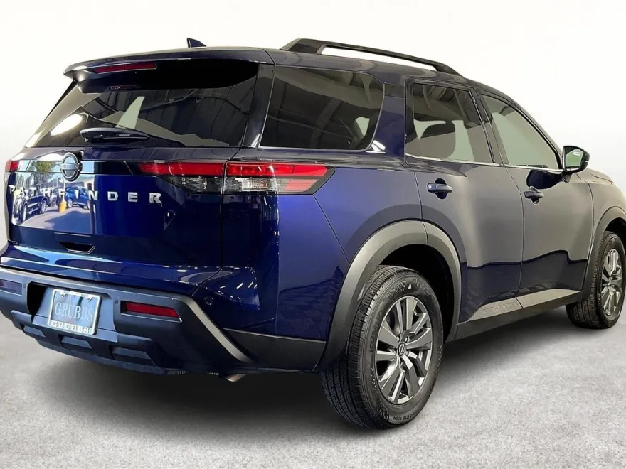 2025 Nissan Pathfinder SV photo 1