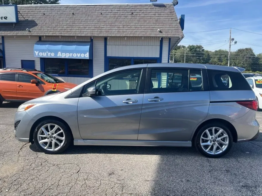 2013 Mazda Mazda5 Grand Touring photo 1