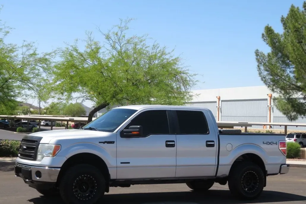 2014 Ford F-150 photo 1