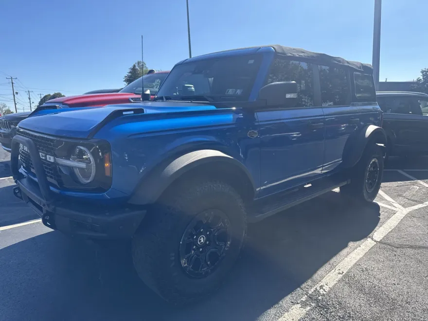 2022 Ford Bronco Wildtrak photo 1