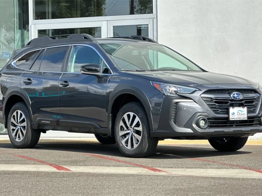 2025 Subaru Outback Premium photo 1