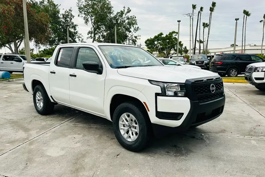 2026 Nissan Frontier S photo 1