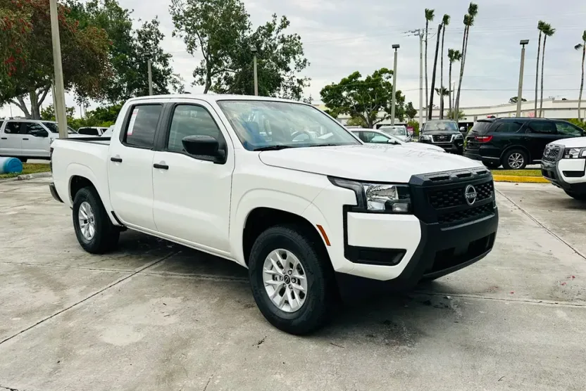 2026 Nissan Frontier S photo 1