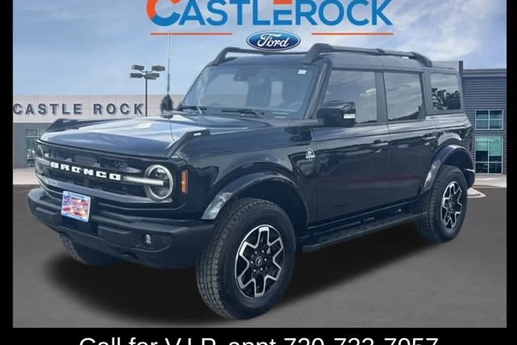 2024 Ford Bronco Outer Banks photo 1